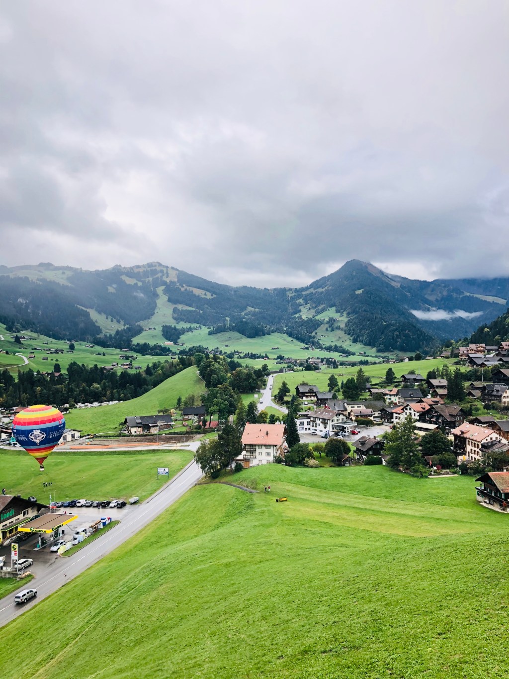 Château- d’Oex: The cutest village of&nbsp;Vaud❤️
