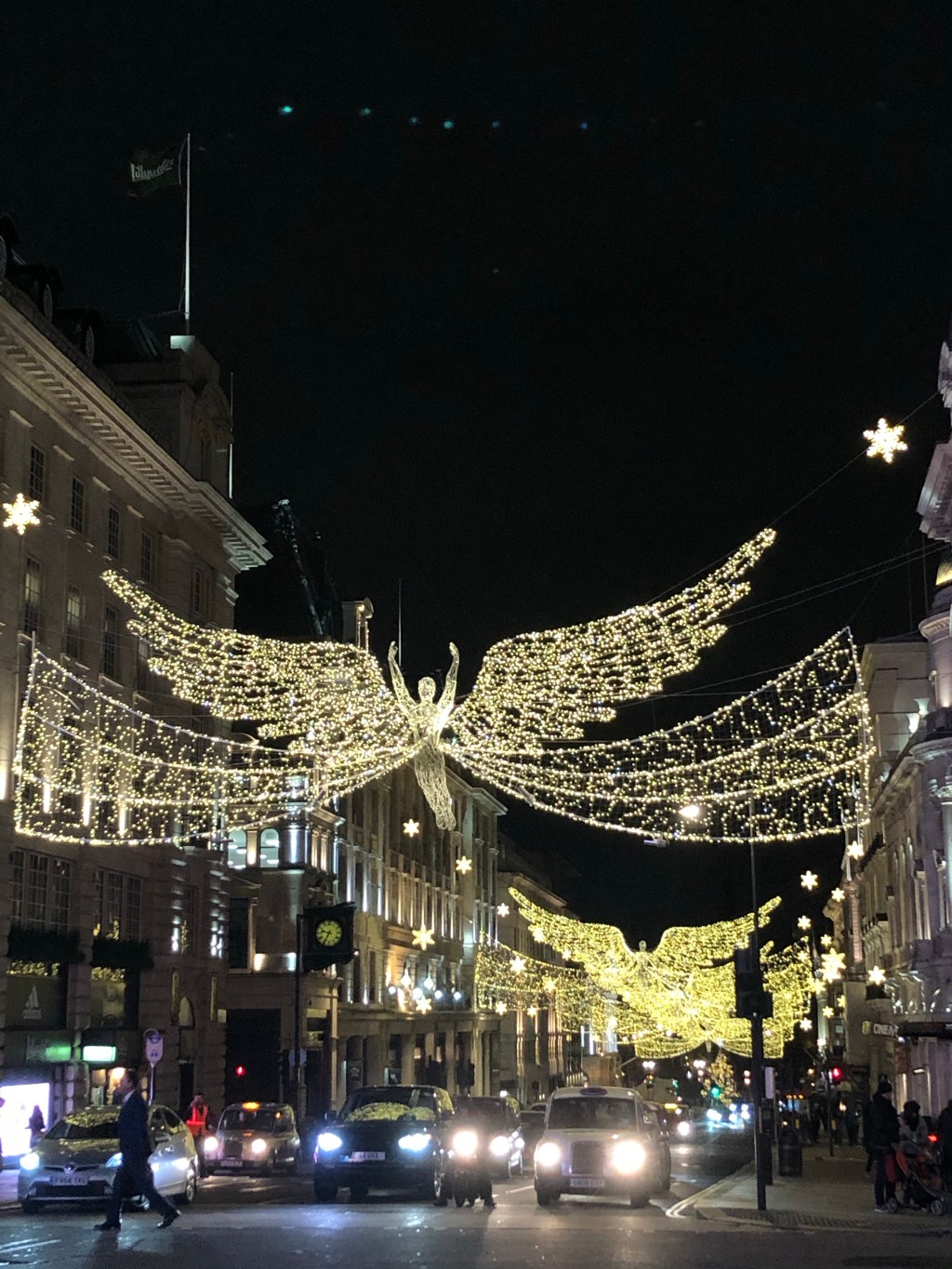 INSTA TRAVEL GUIDE: Christmassy&nbsp;London🎄✨🇬🇧